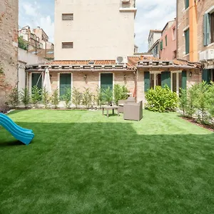 Appartamento Corte Dei Santi